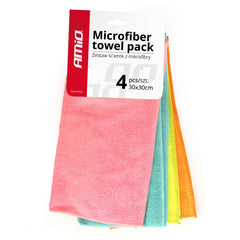 Paket med fyra mikrofiberdukar i 30 x 30 cm för bilvård