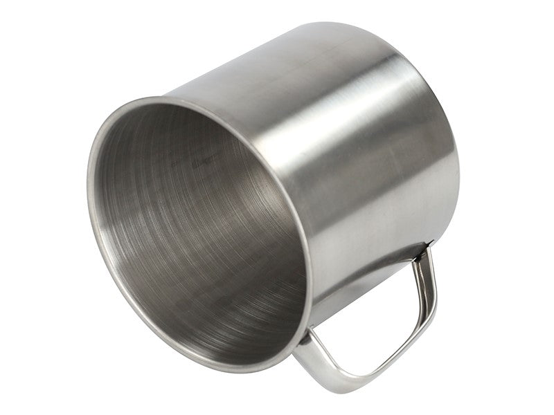 Stålmugg med handtag och en kapacitet på 800 ml