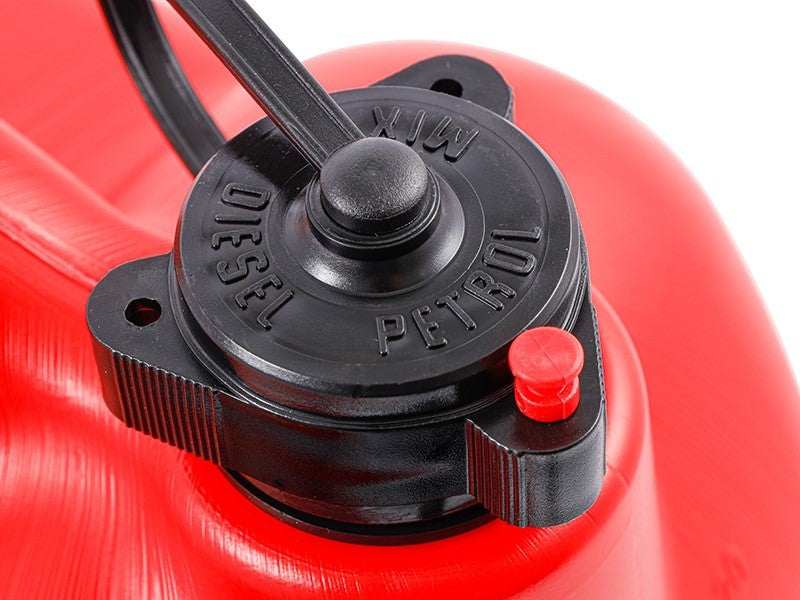 Bensindunk i plast 20 liter oval röd med lock och tratt