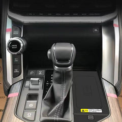Toyota Land Cruiser LC300 2022-2023 trådlös mobilladdare med 15W snabbladdning 