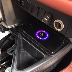 Toyota RAV4 2014-2018 trådlös mobilladdare med 15 W snabbladdning 