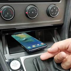 Volkswagen Golf 7 MK7 2014-2019 trådlös mobilladdare med 10W snabbladdning 
