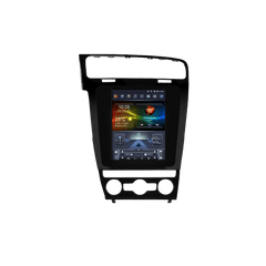 VW Golf 13–17 – 9,7” Radio med Apple CarPlay och Android Auto pekskärm med specialanpassad ram.